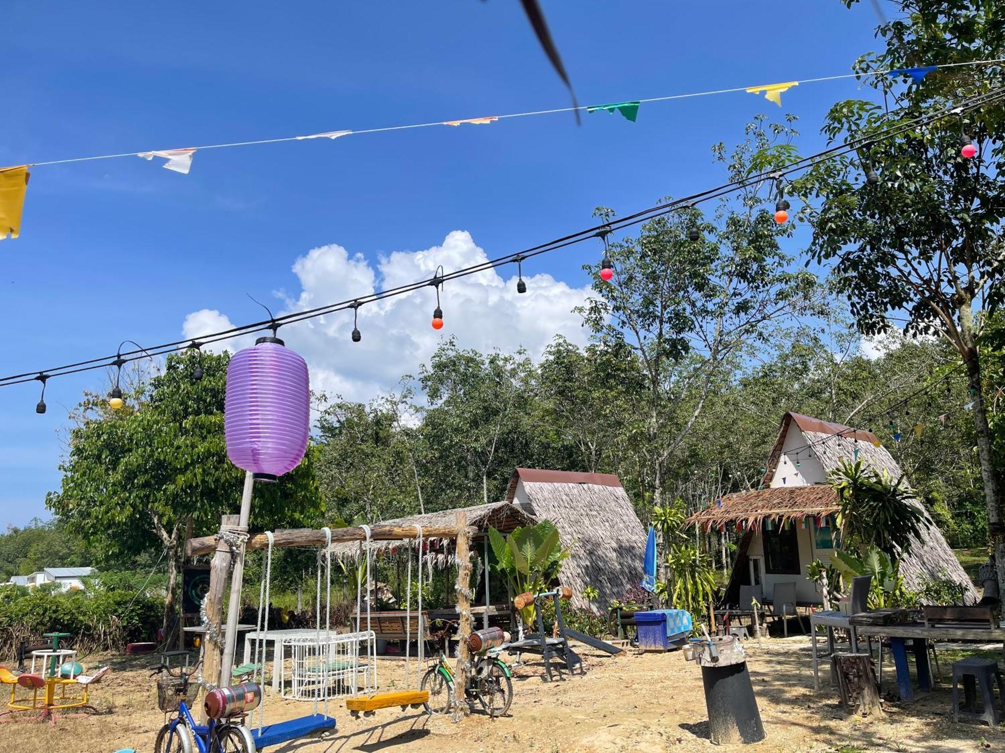 Hotel Phuketairportcamping Ban Bo Sai Klang Esterno foto
