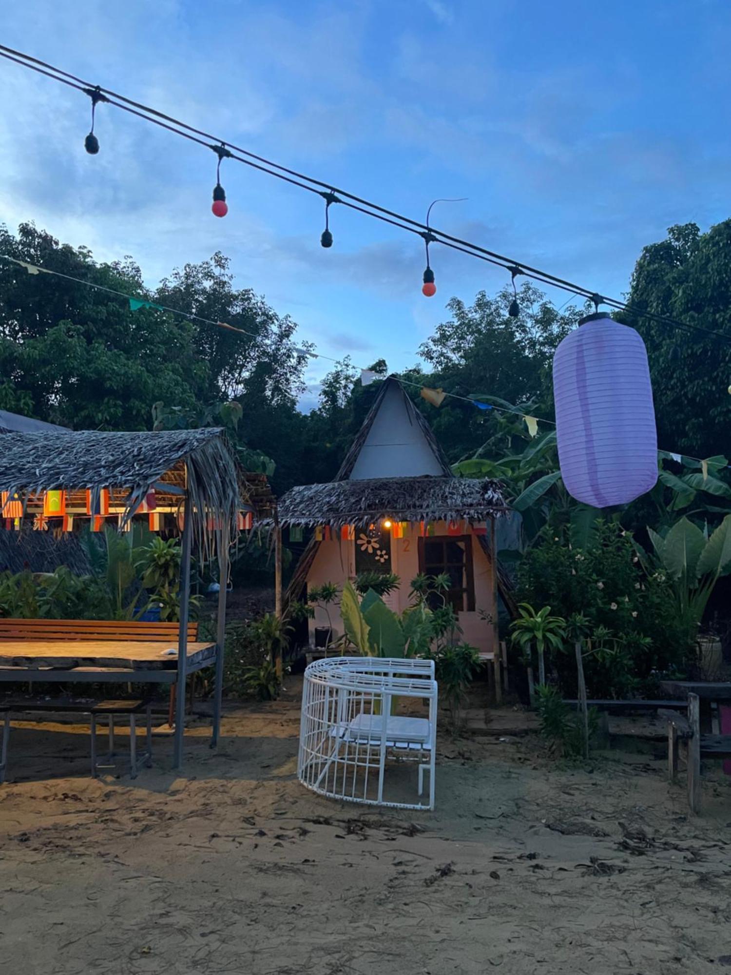 Hotel Phuketairportcamping Ban Bo Sai Klang Esterno foto
