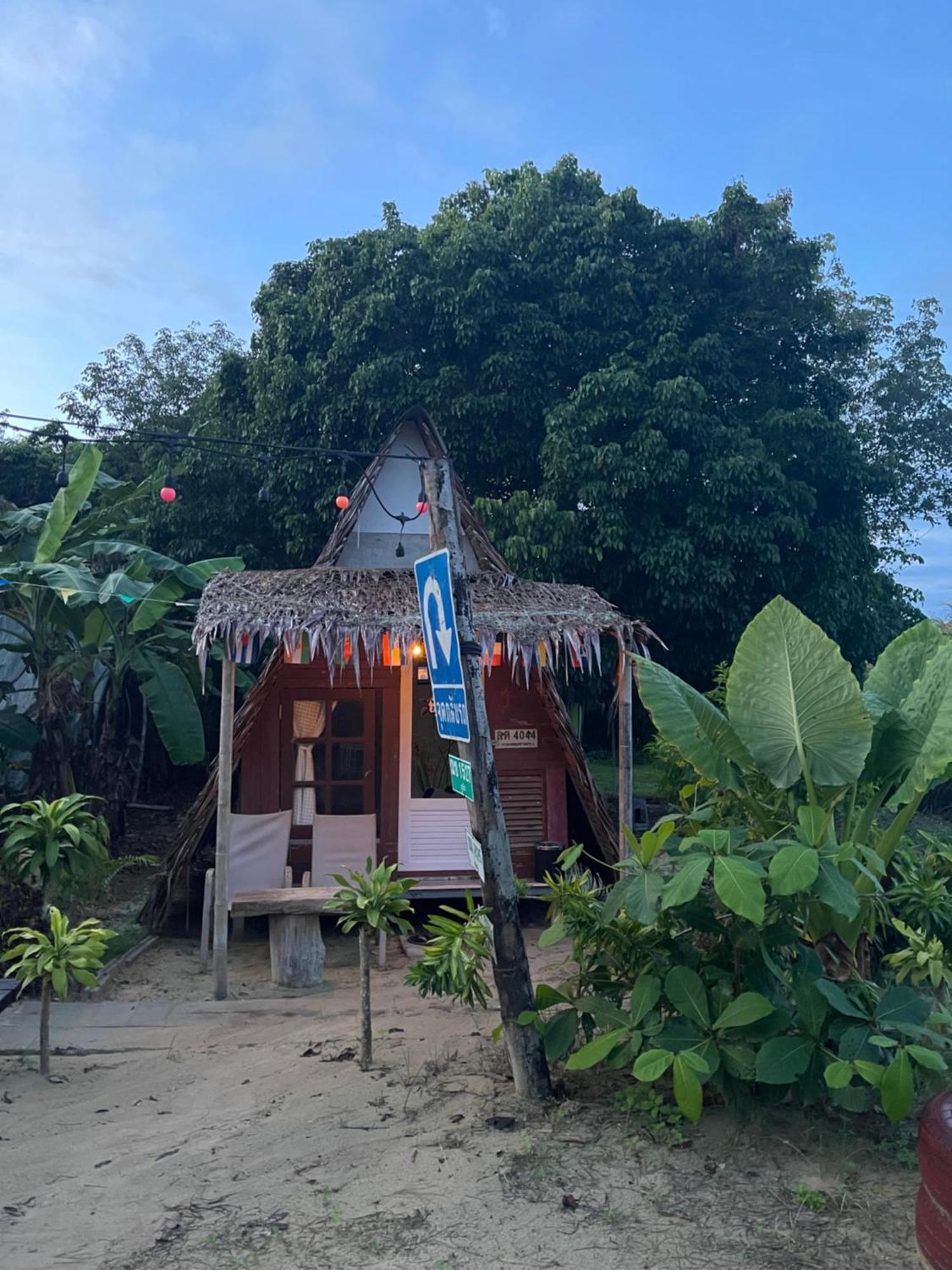Hotel Phuketairportcamping Ban Bo Sai Klang Esterno foto